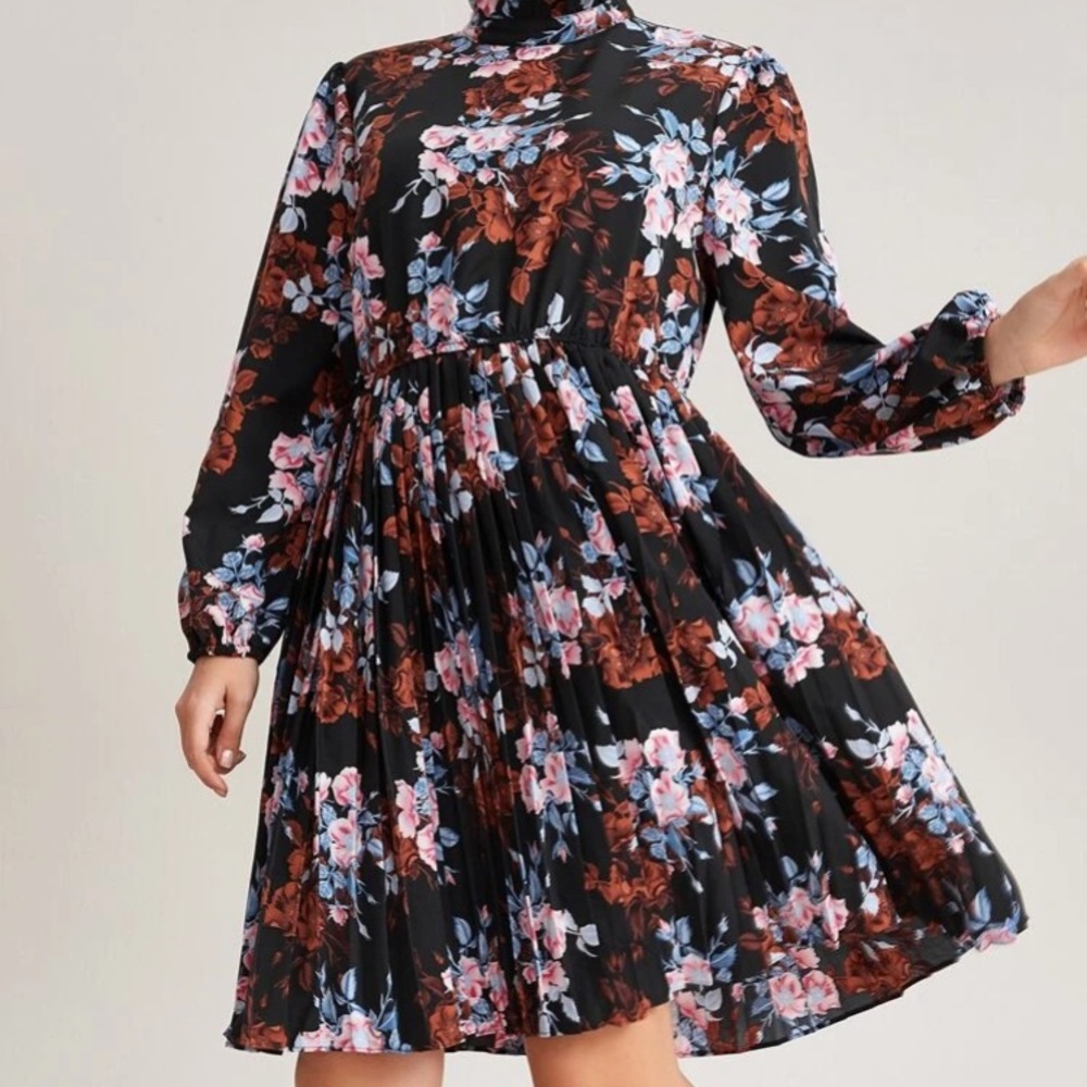 70’s style trendy high neck gathered sleeve dress